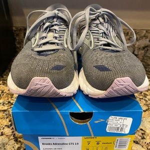 Women’s brooks adrenaline GTS 19 running shoes.